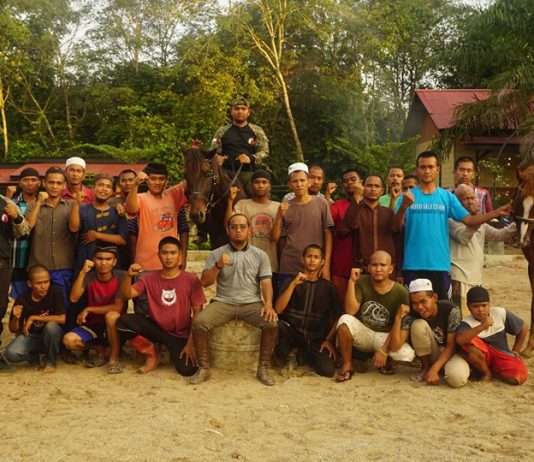 Kegiatan Rutin mingguan Satri rehabilitasi Qhi belajar berkuda